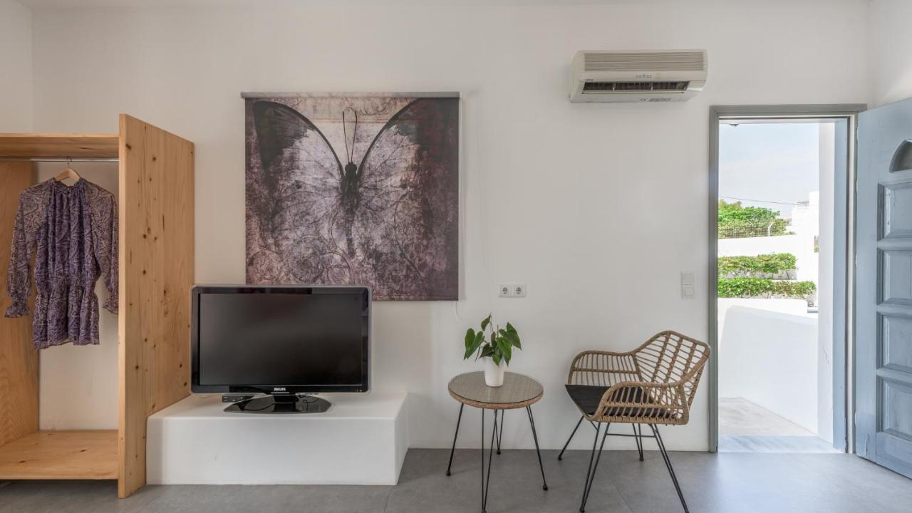 Anita Rooms & Suites Milos Adamantas  Exterior photo