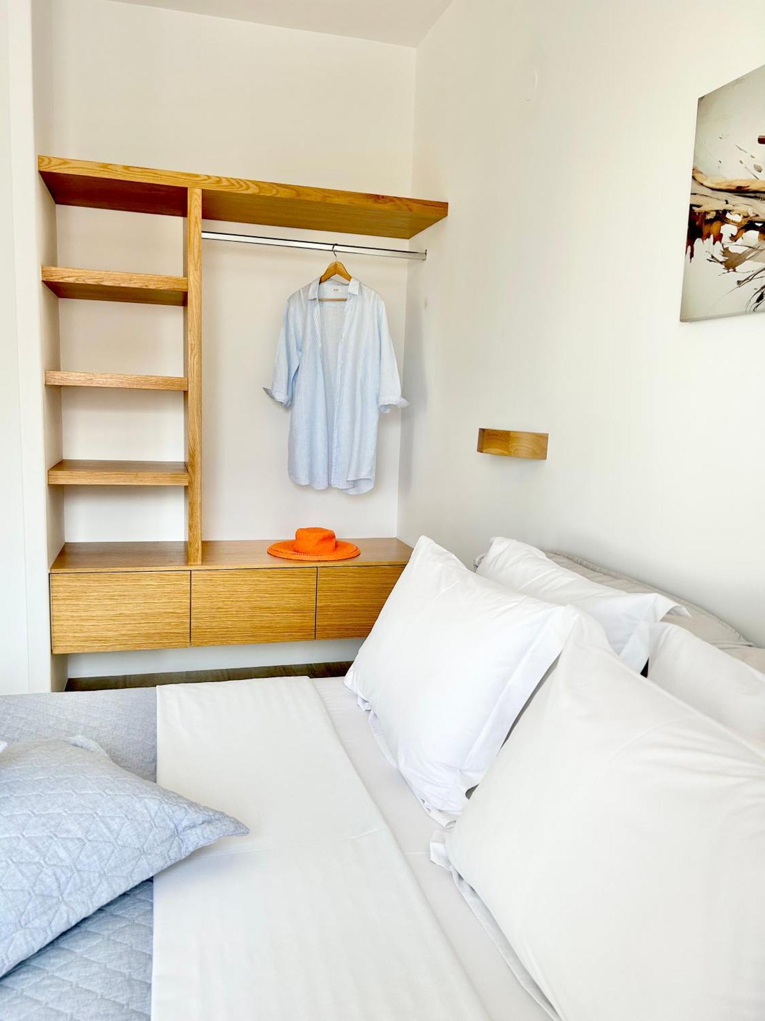Anita Rooms & Suites Milos Adamantas  Exterior photo