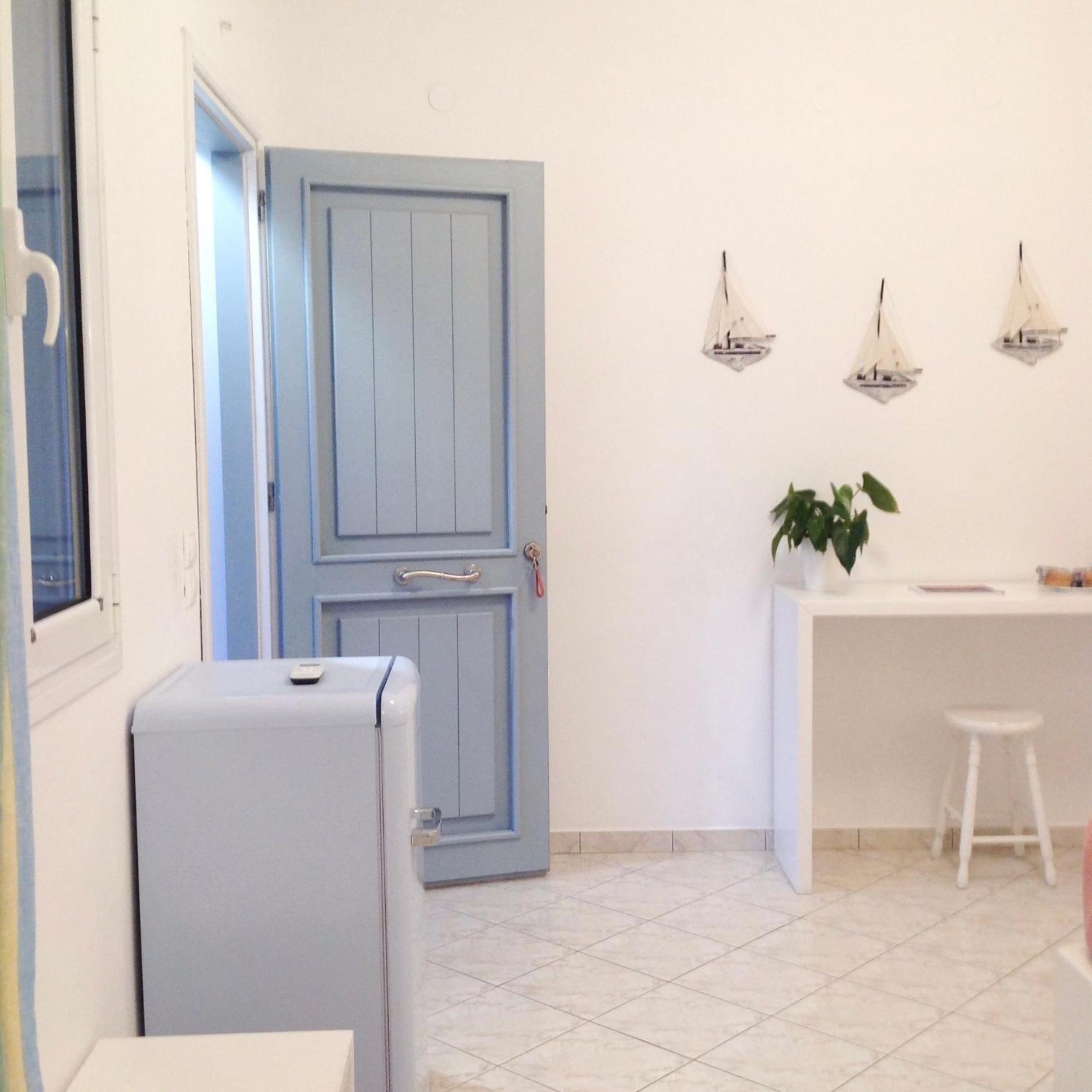 Anita Rooms & Suites Milos Adamantas  Exterior photo