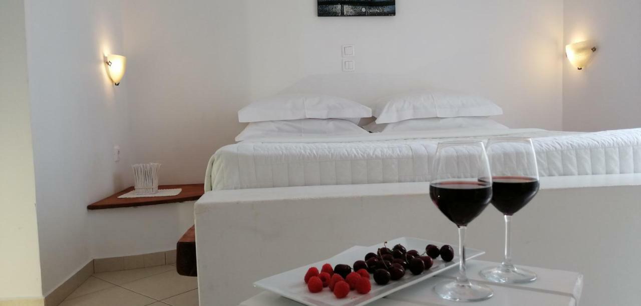 Anita Rooms & Suites Milos Adamantas  Exterior photo